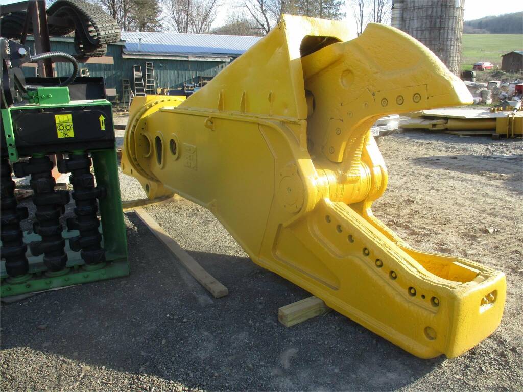 Used 2010 KOMATSU Shears JHBS320R - Image 2