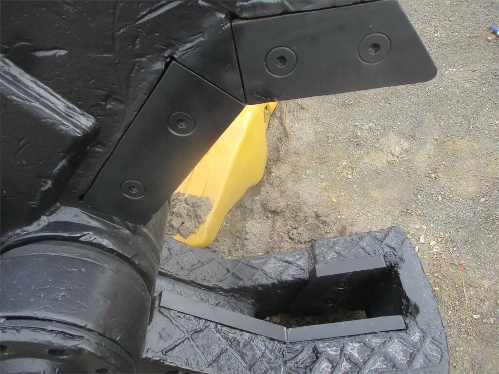 Used 2010 CAT Shears S230 - Image 3